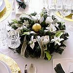 Refined and elegant Christmas centerpiece