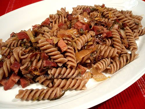 Fusilli radicchio e speck: Le ricette di casa nostra