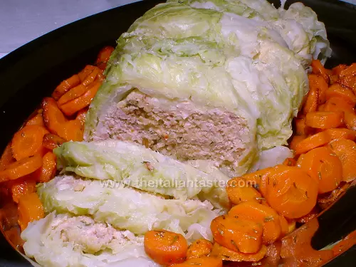Meatloaf in savoy cabbage leaves