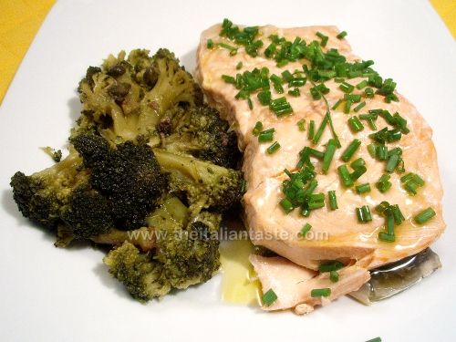 Steamed salmon fillets