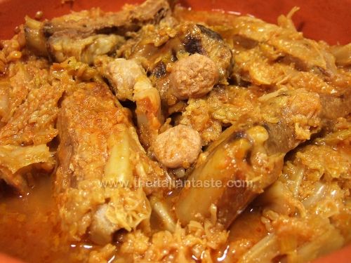 Ribs with savoy cabbage