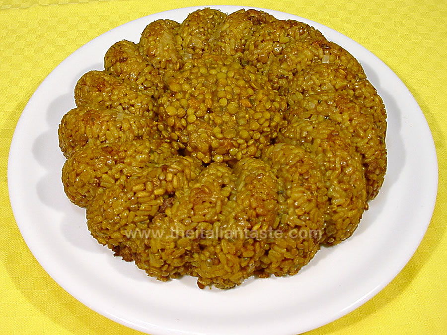 Rice timbale with lentils