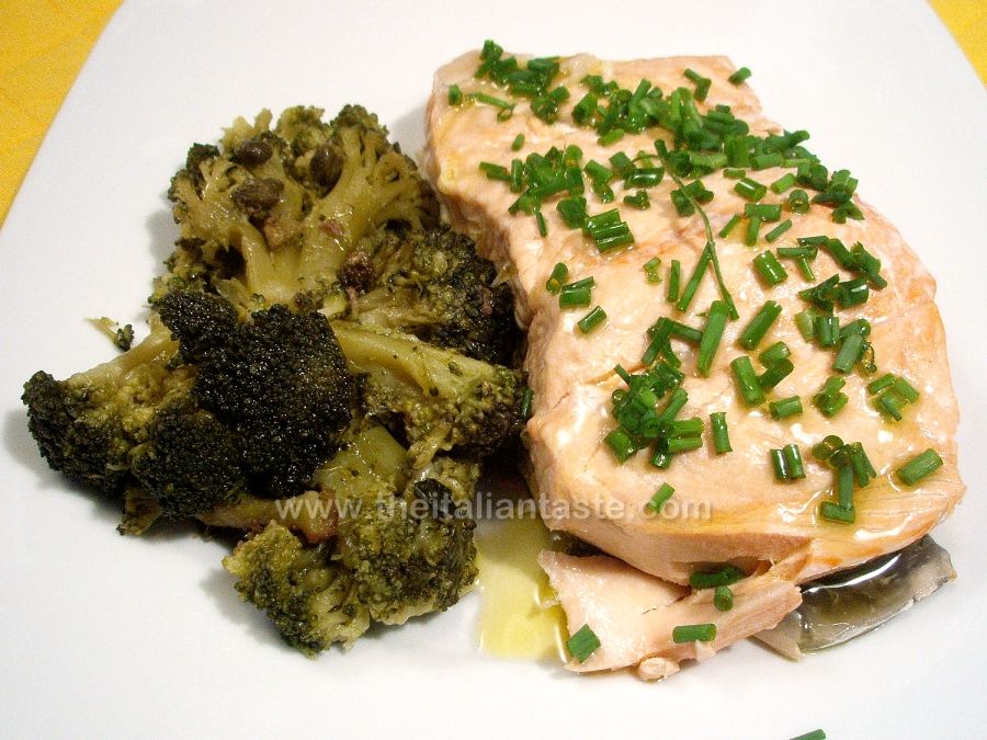 Steamed salmon fillets